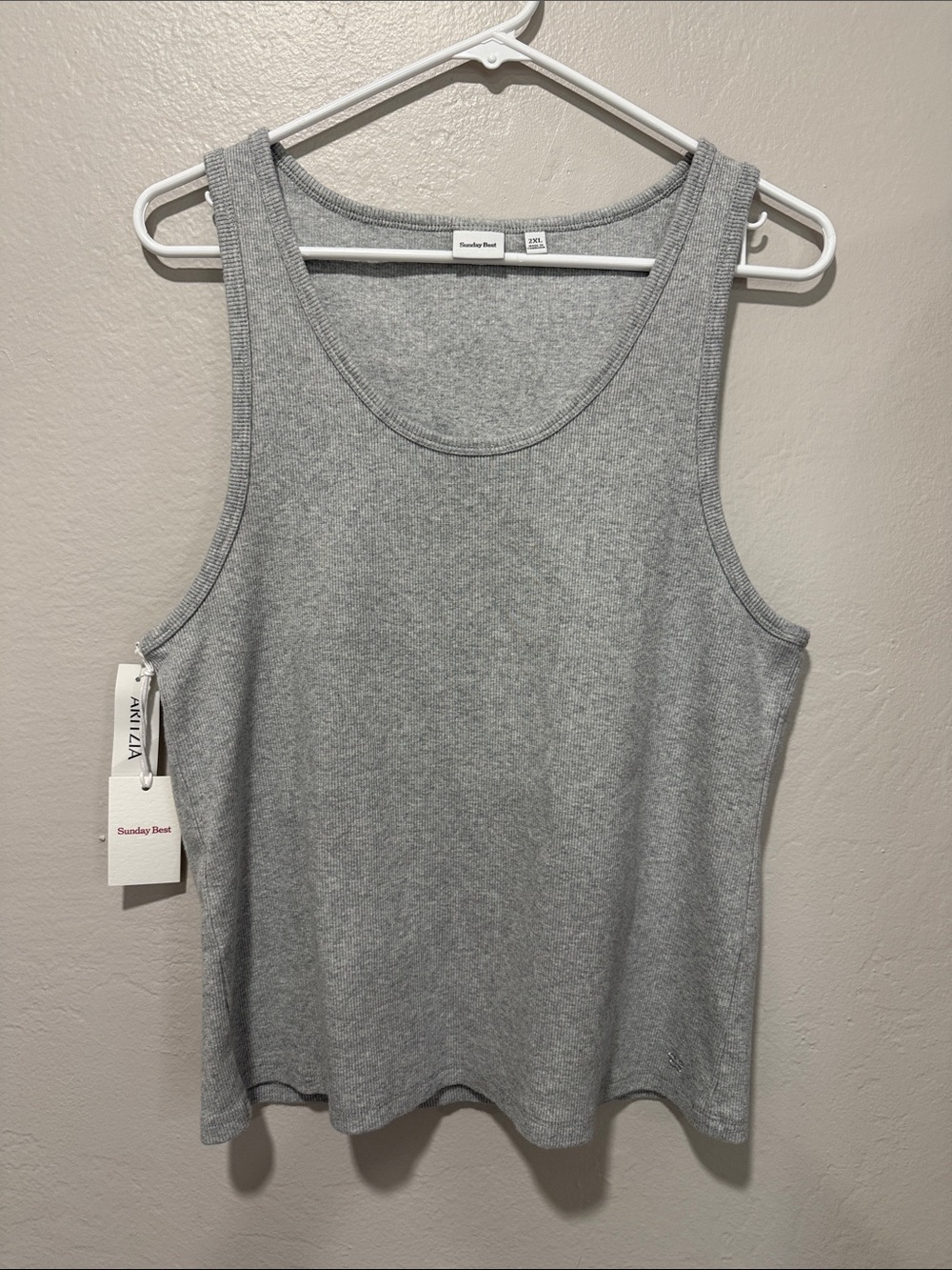 NWT Aritzia Sunday Best Light Gray Ribbed Scoop Neck Tank